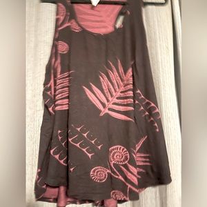 Wahine Toa tank, 4x Fern design